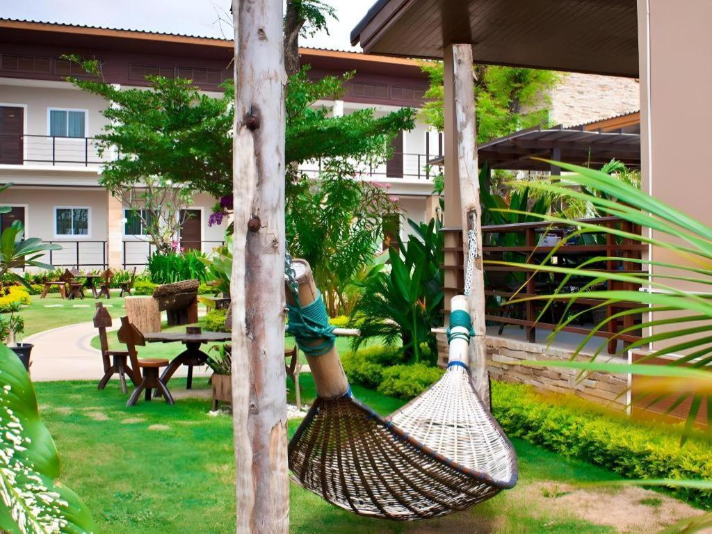 The Park Nangrong Resort Esterno foto